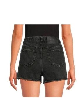 the high rise short